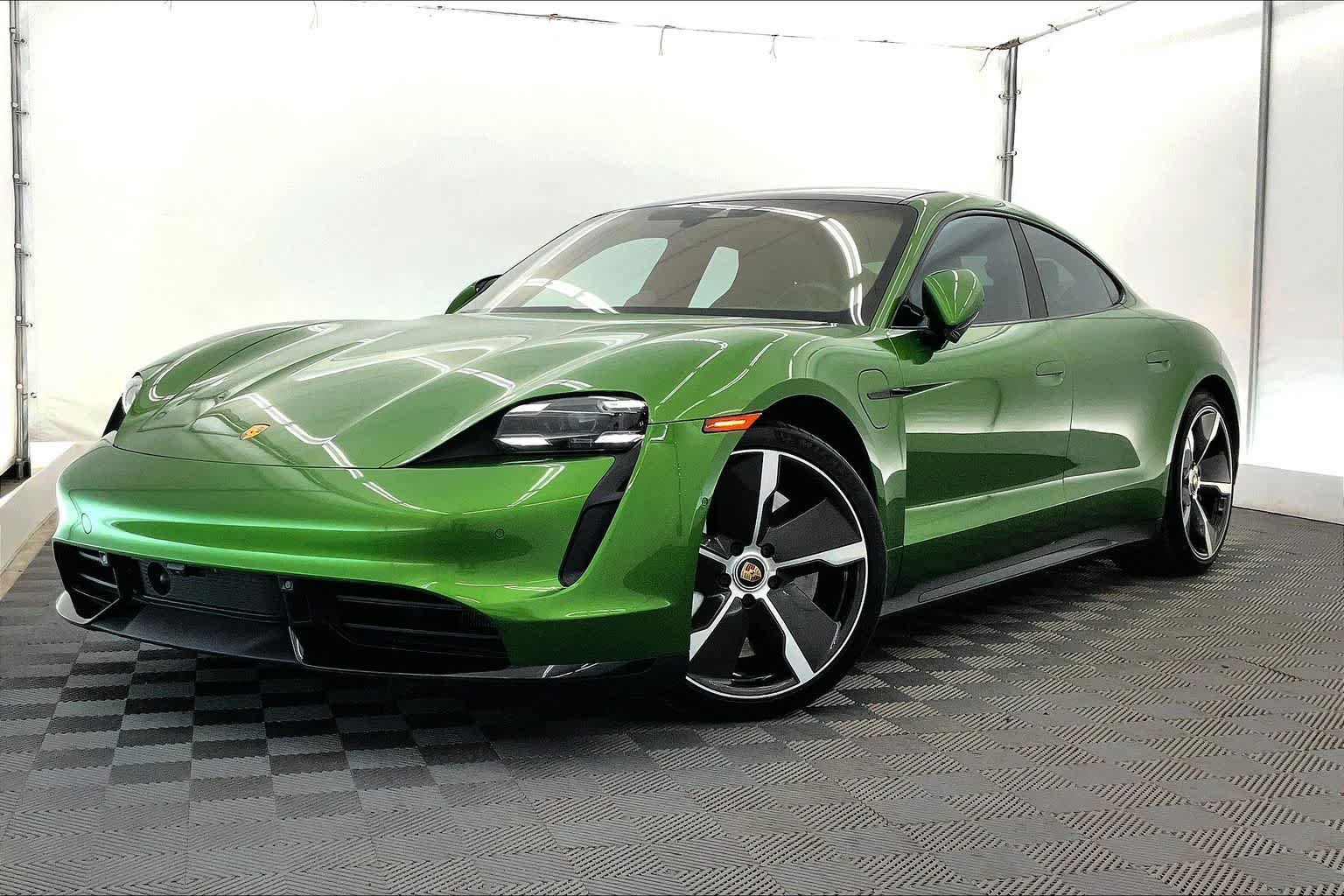 2020 Porsche Taycan Turbo