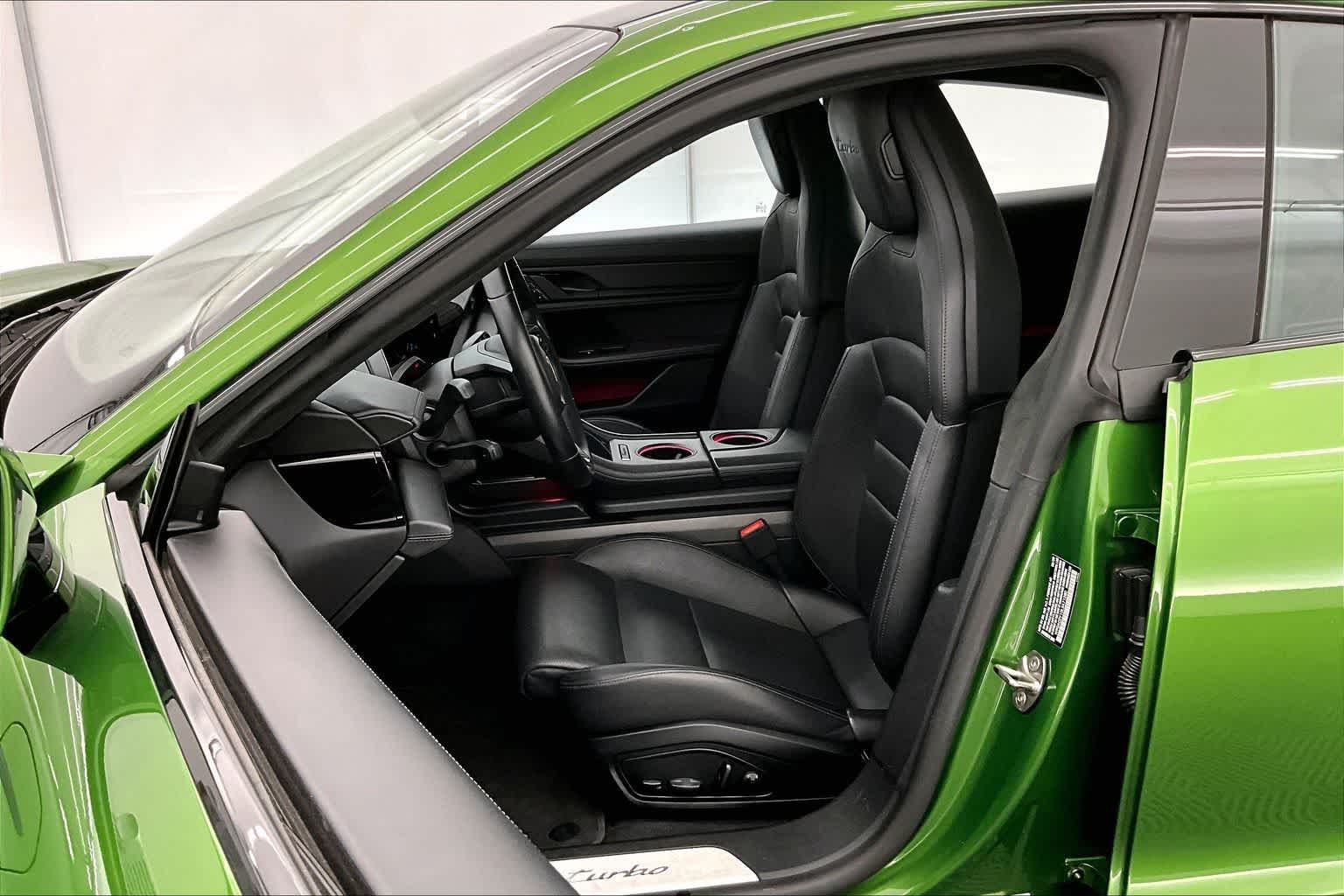 2020 Porsche Taycan Turbo