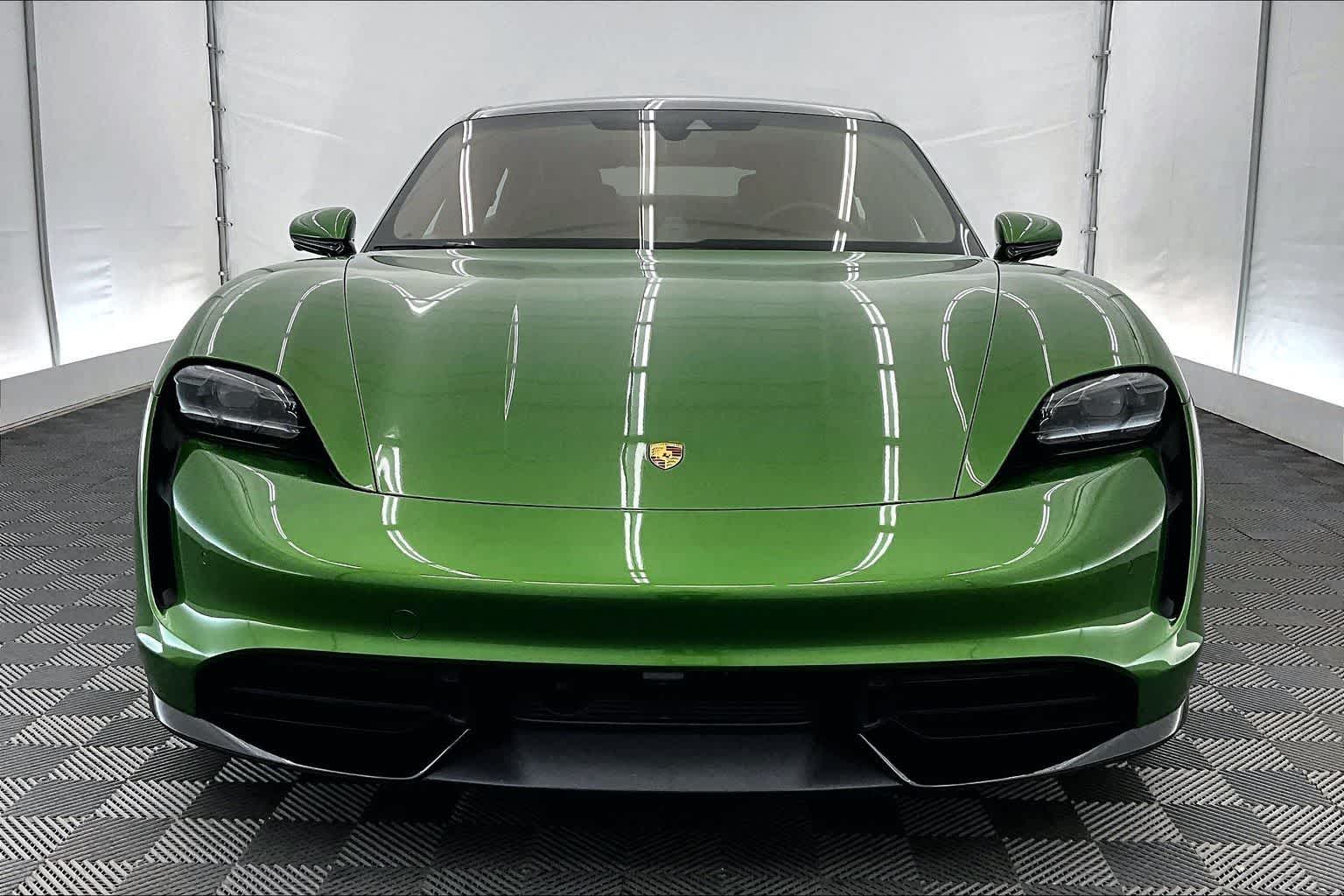 2020 Porsche Taycan Turbo
