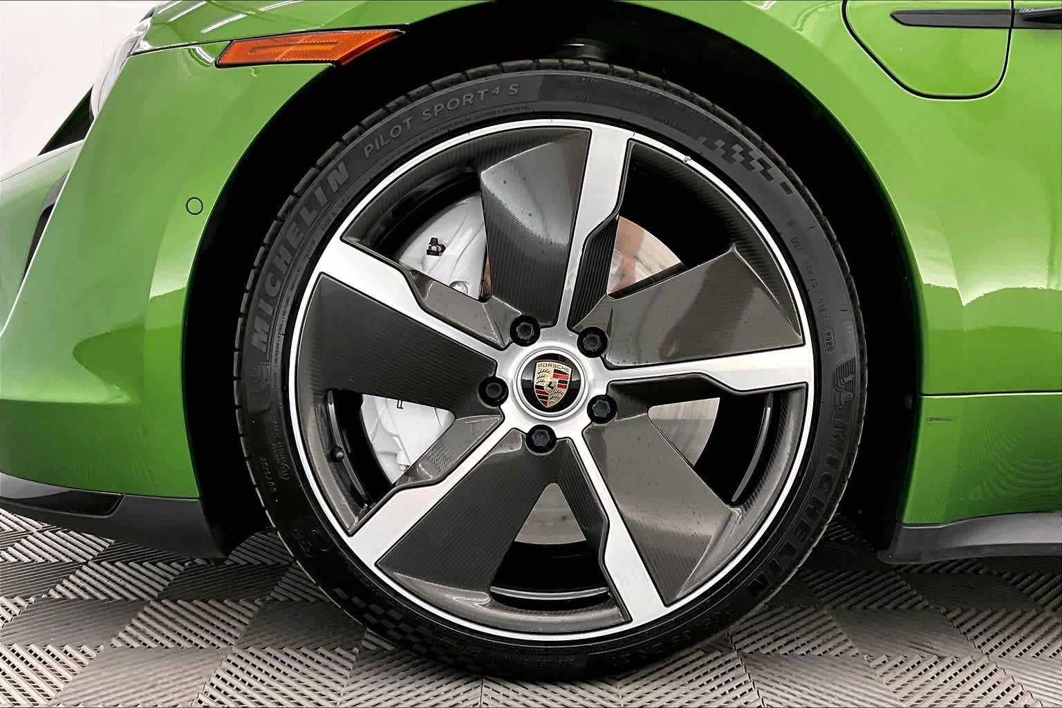 2020 Porsche Taycan Turbo