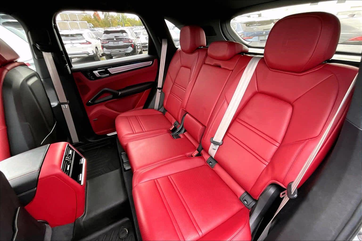 2023 Porsche Cayenne AWD