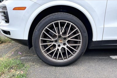 2023 Porsche Cayenne AWD