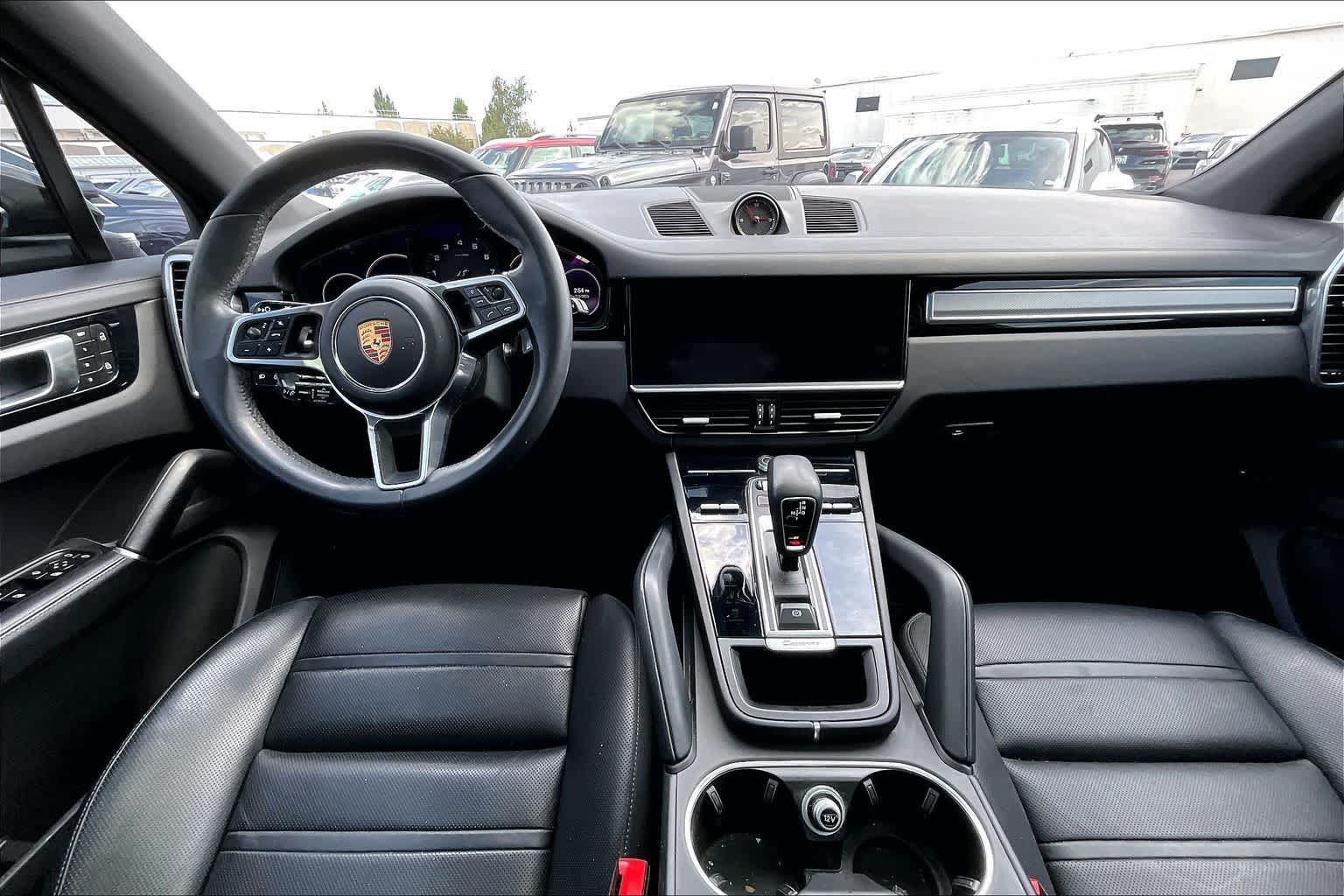2022 Porsche Cayenne AWD