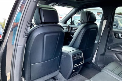 2022 Porsche Cayenne AWD