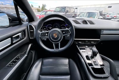 2022 Porsche Cayenne AWD