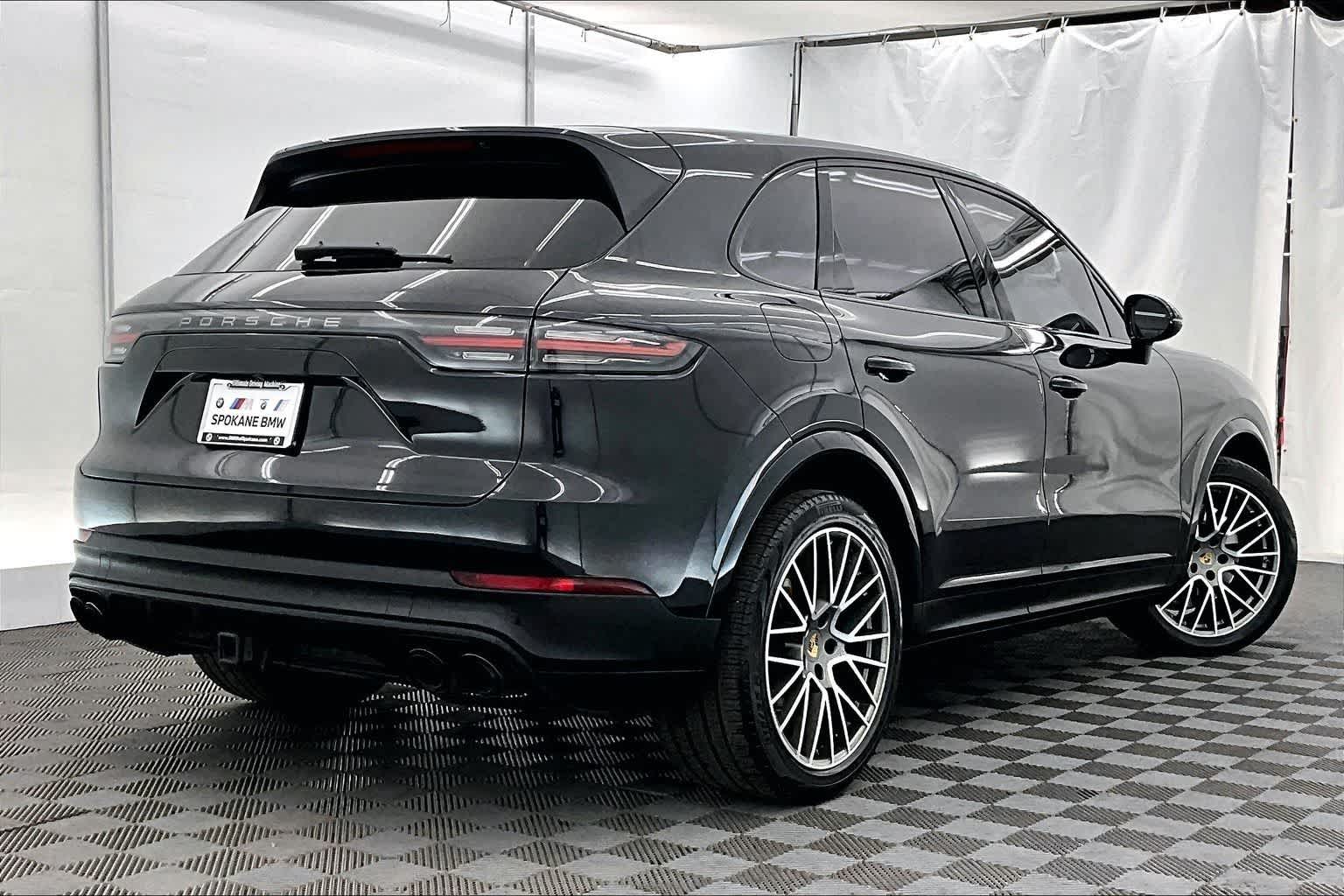 2022 Porsche Cayenne AWD