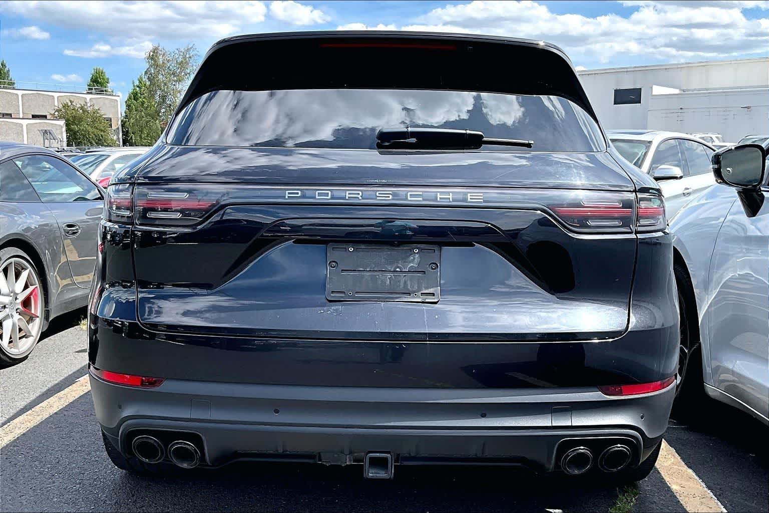 2022 Porsche Cayenne AWD