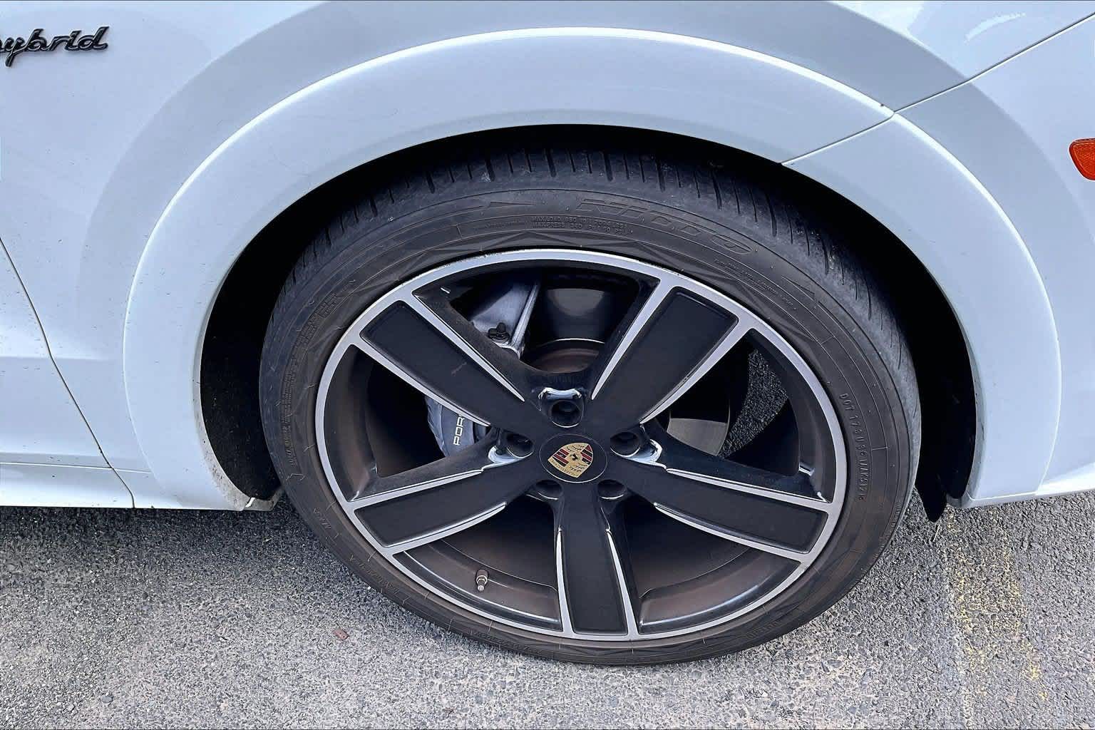 2019 Porsche Cayenne E-Hybrid