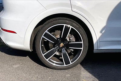 2019 Porsche Cayenne E-Hybrid