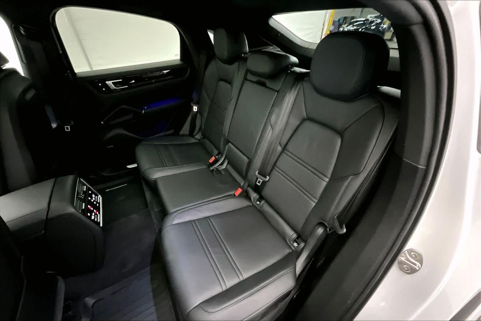 2021 Porsche Cayenne Coupe AWD