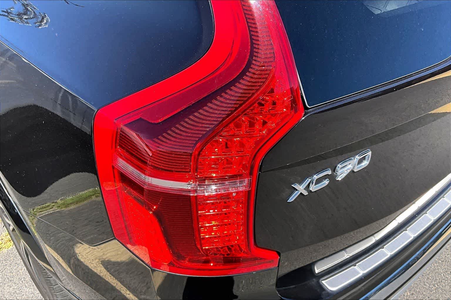 2021 Volvo XC90 Base