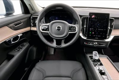 2025 Volvo XC90 Plus