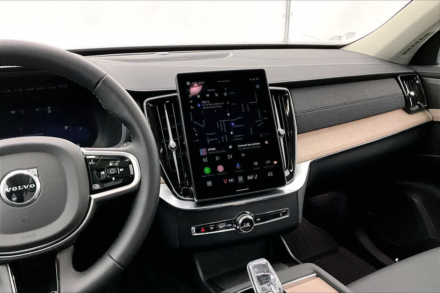2025 Volvo XC90 Plus