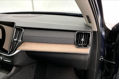2025 Volvo XC90 Plus