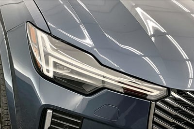 2025 Volvo XC90 Plus