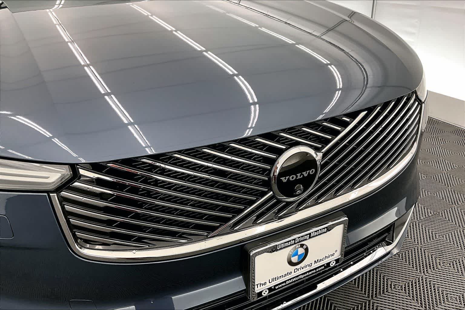 2025 Volvo XC90 Plus
