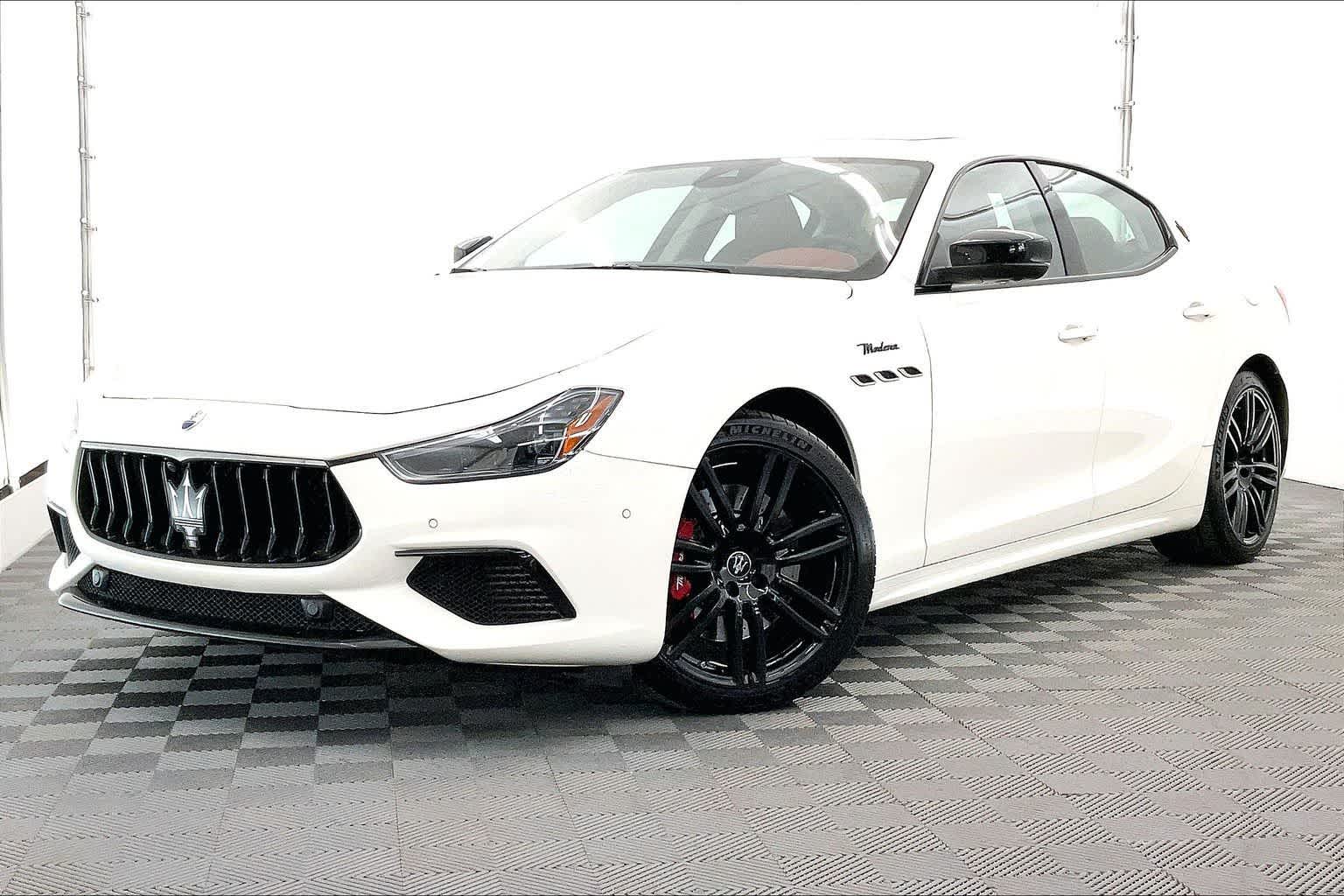 2023 Maserati Ghibli Modena Q4