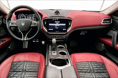 2023 Maserati Ghibli Modena Q4