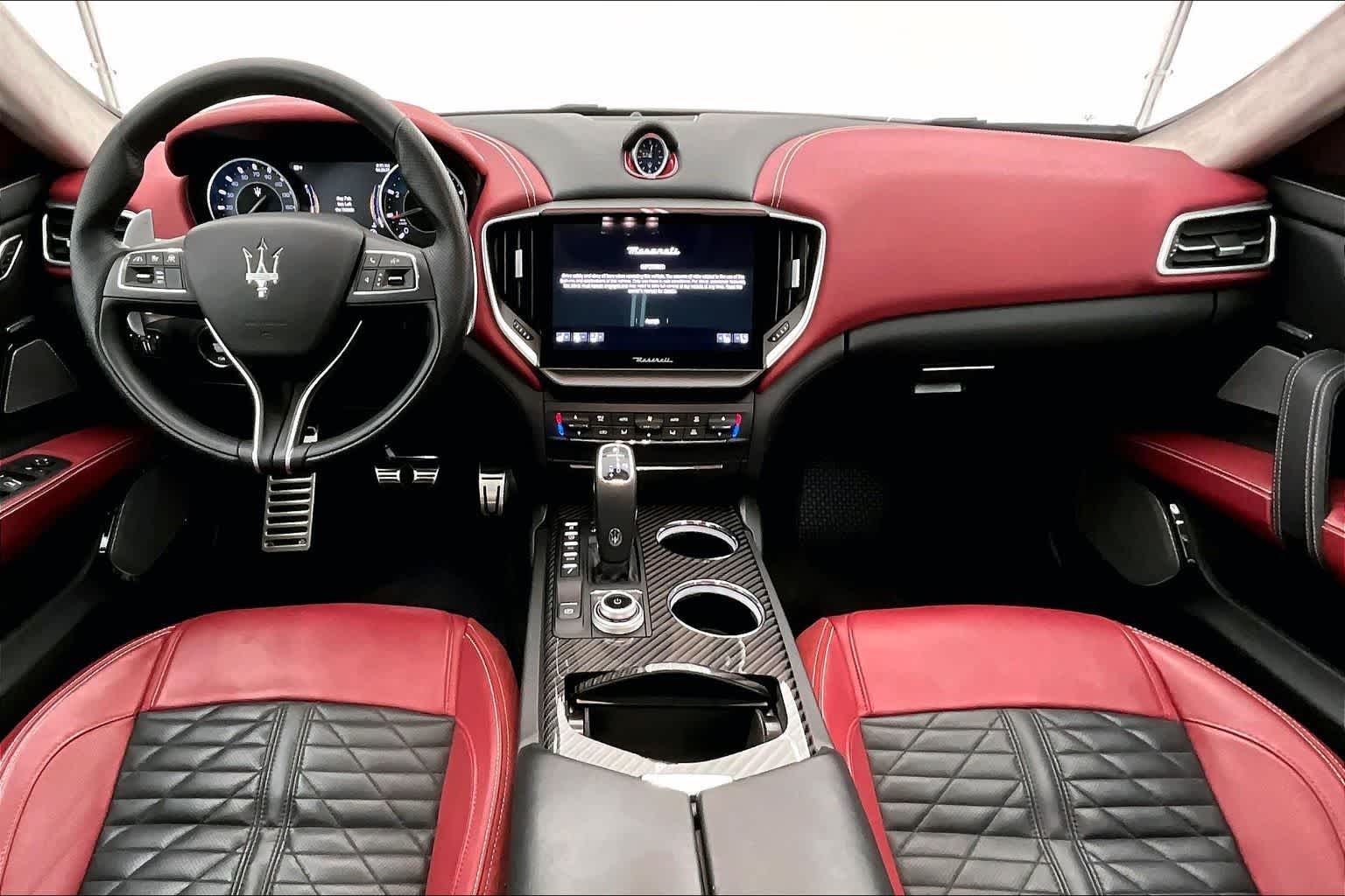 2023 Maserati Ghibli Modena Q4