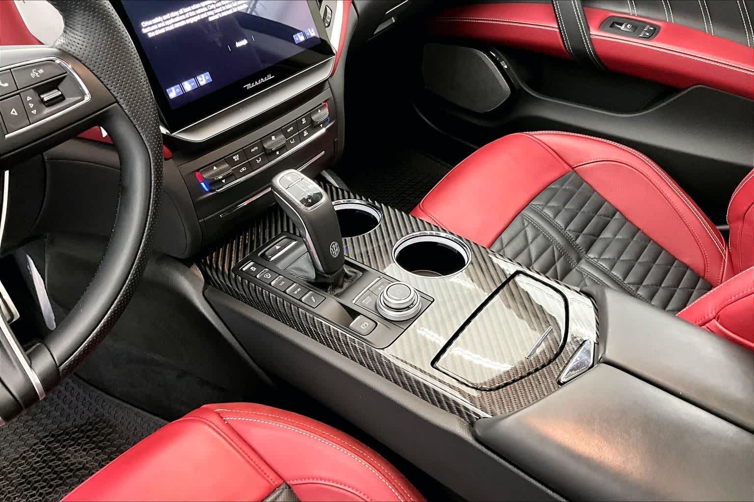 2023 Maserati Ghibli Modena Q4