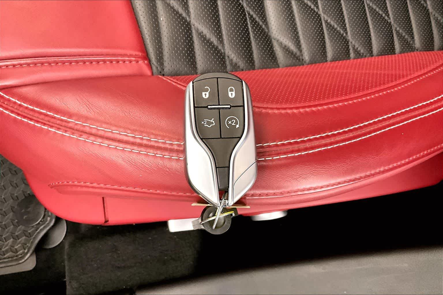2023 Maserati Ghibli Modena Q4