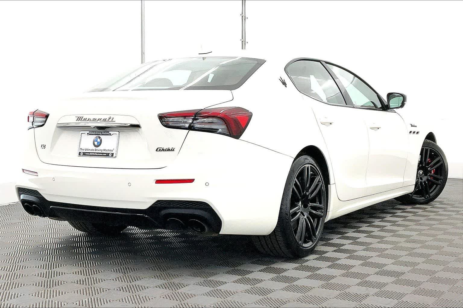2023 Maserati Ghibli Modena Q4