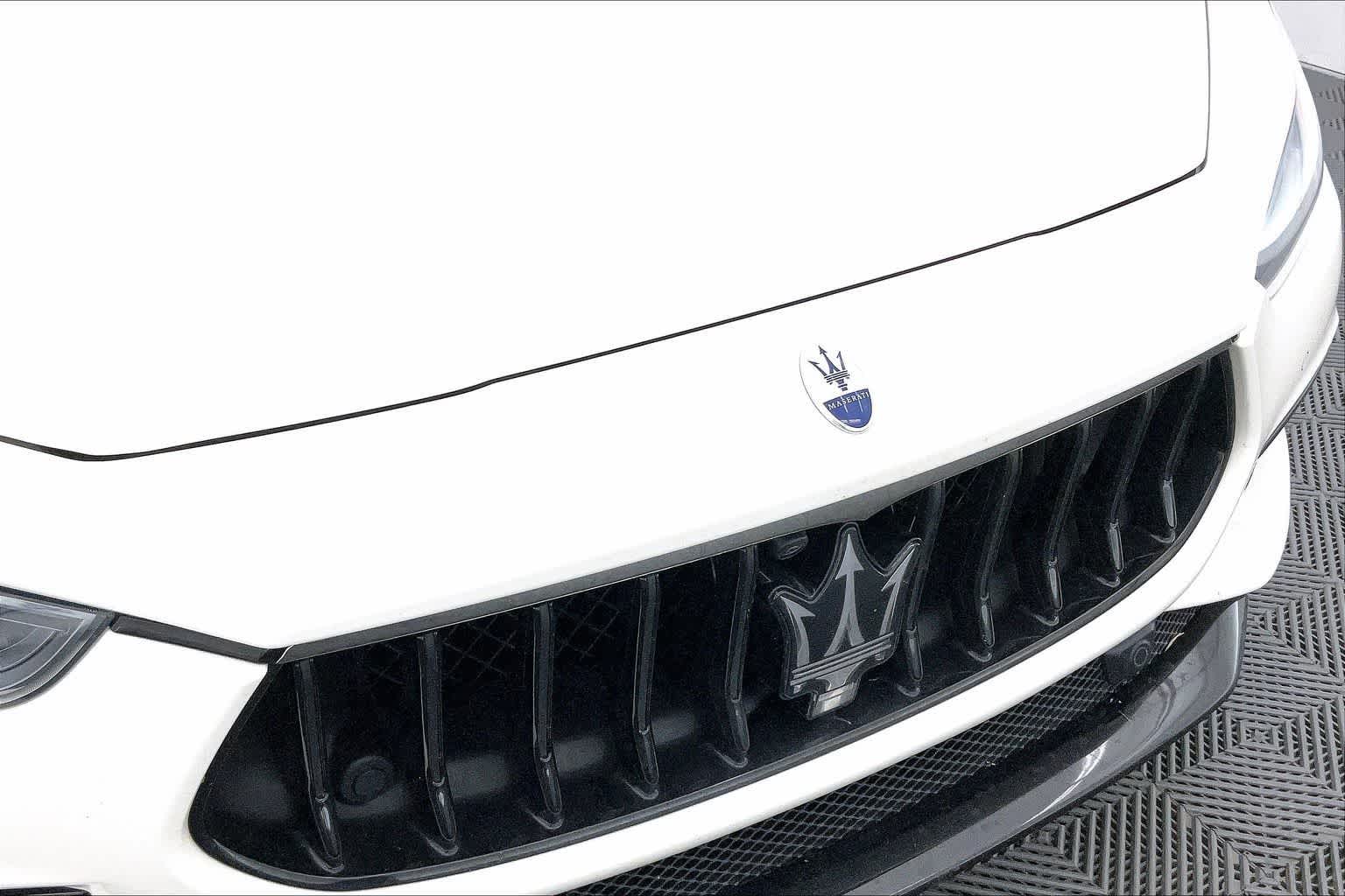 2023 Maserati Ghibli Modena Q4