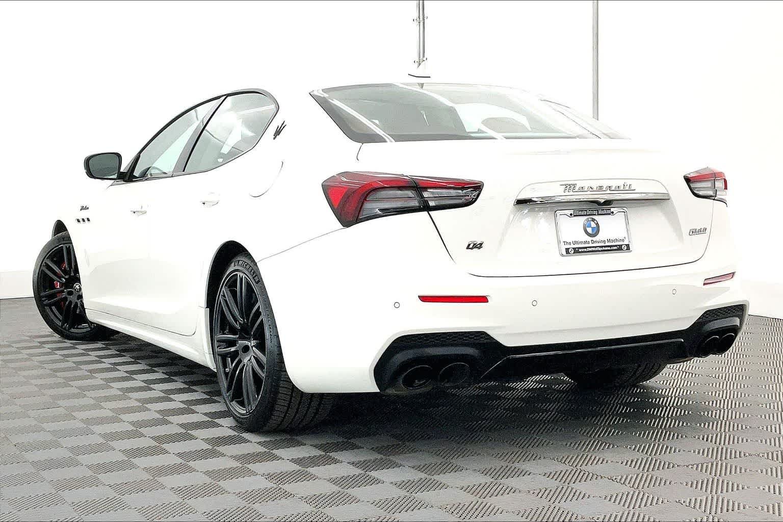 2023 Maserati Ghibli Modena Q4