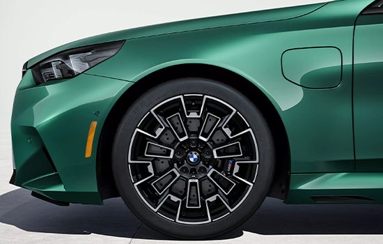 The BMW M5 Touring’s tire wheel. | BMW of Spokane in Spokane WA